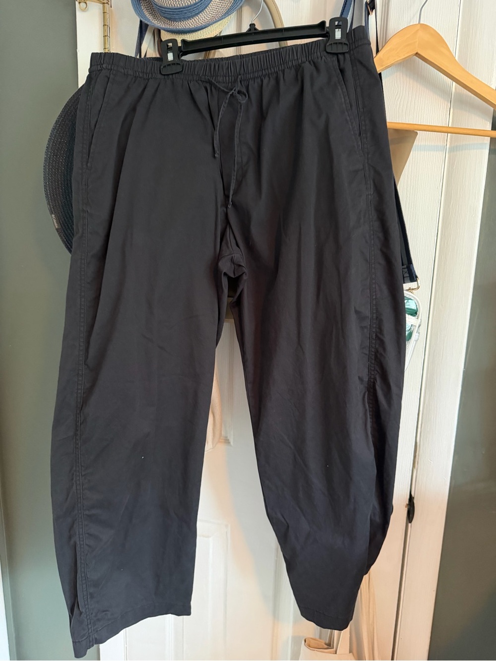 GAP BRAND NEW this season women’s Black Elastic Waist Casual Pants